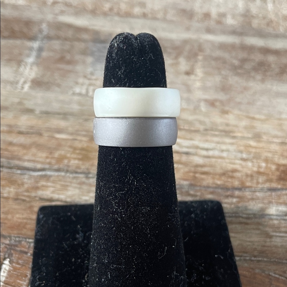 Silicone ring bands - Picture 3 of 3